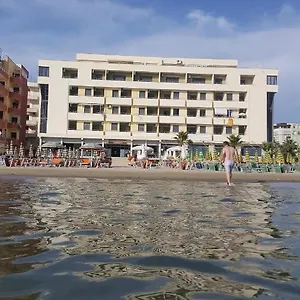 *** Hotel Joel Albanie