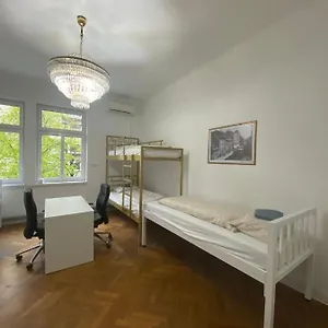  Ostello Miklosiceva Slovenia