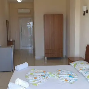 Oasis Drymades Hotel Dhërmi