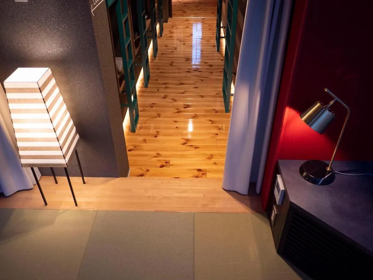 Ele Cabin Shinjuku Kabukicho Tokyo Capsule hotel